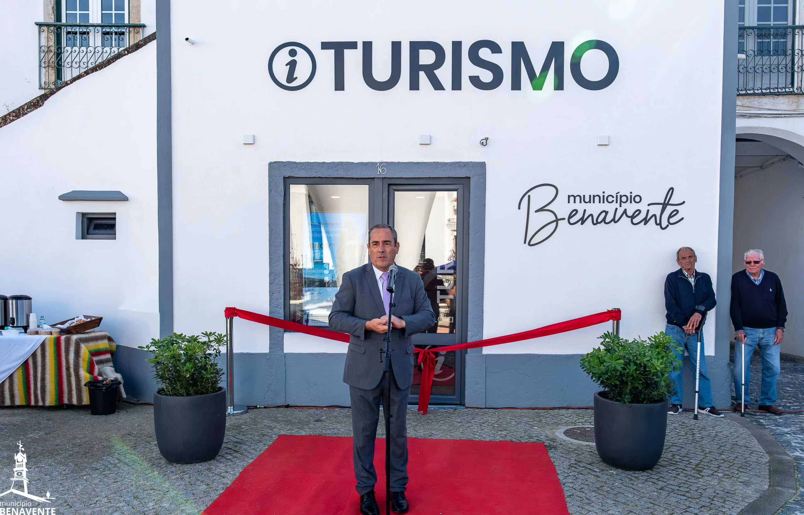 Benavente inaugura novo Posto de Turismo na Praça da República
