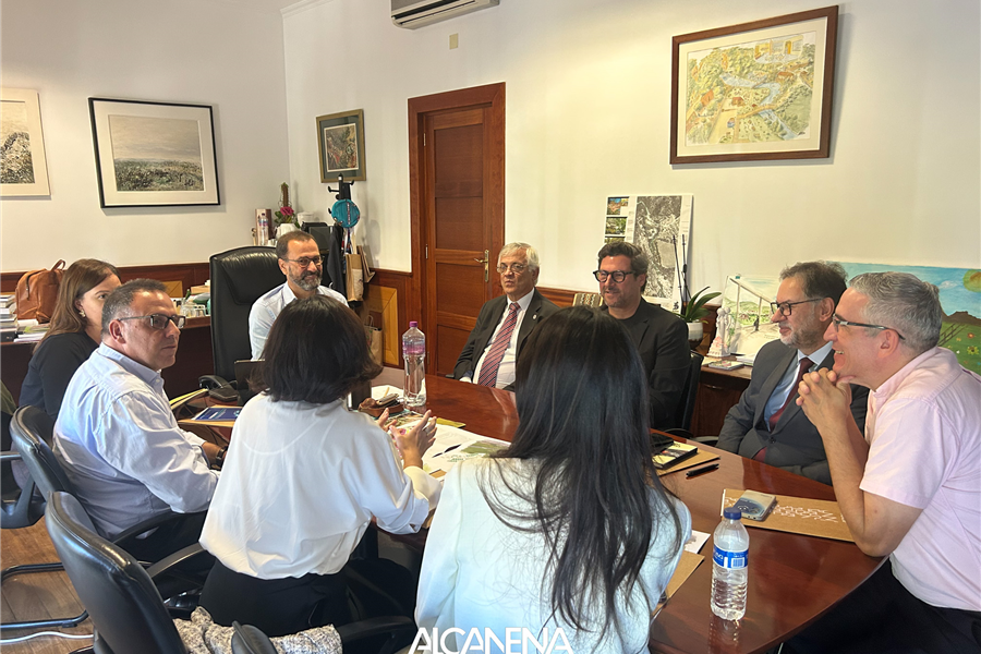 Alcanena recebeu visita de delegação da GIIA China