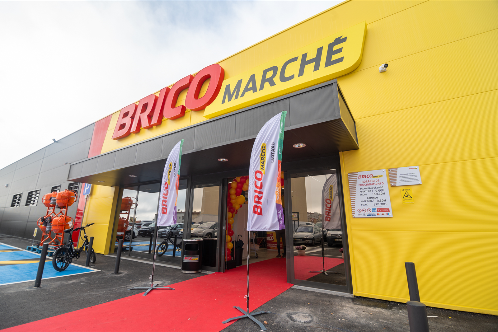 Cartaxo tem novo Bricomarché