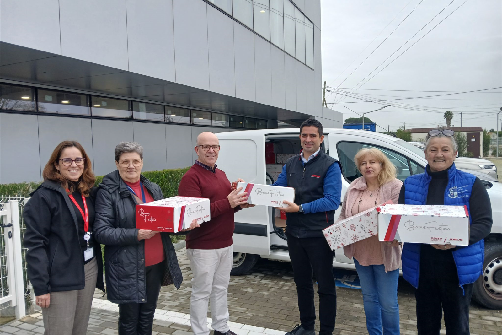 JDEUS doa 62 cabazes alimentares em Samora Correia