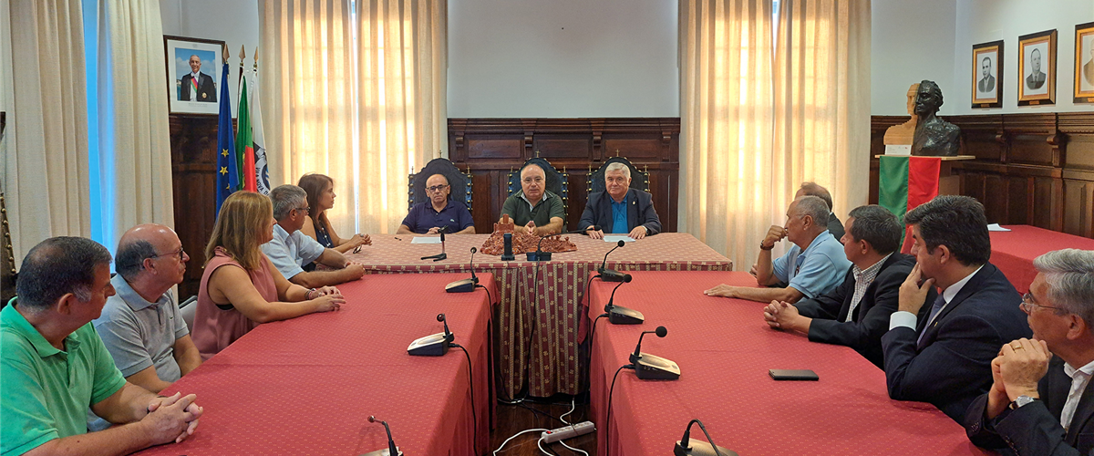 Protocolo histórico assinado entre as Misericórdias de Vila Nova da Barquinha e de Tomar para a construção de uma Unidade de Cuidados Continuados na Atalaia