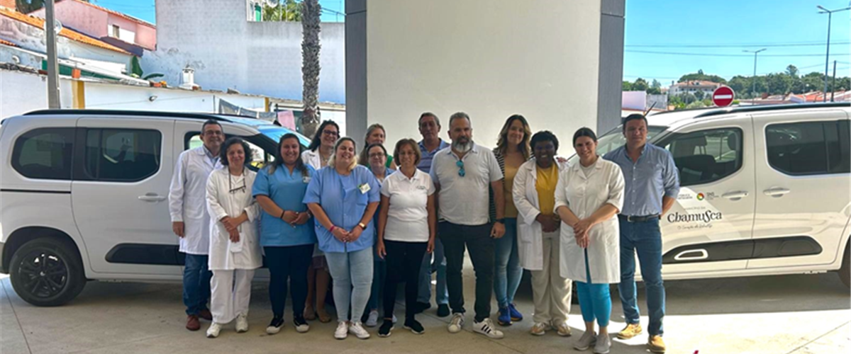 Município da Chamusca entrega duas novas viaturas elétricas à USF e à UCC