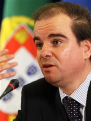 Segundo o secretÃ¡rio de Estado da AdministraÃ§Ã£o PÃºblica, HÃ©lder Rosalino, a dependÃªncia financeira do Estado serÃ¡ um dos critÃ©rios que mais pesarÃ¡ na avaliaÃ§Ã£o custo/benefÃ­cio